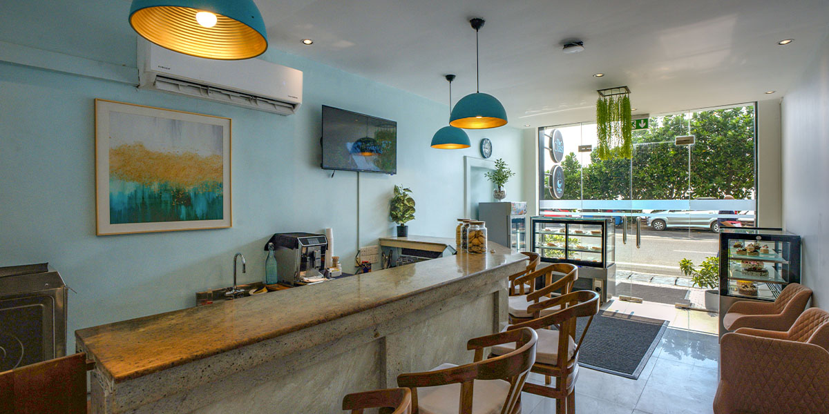 MARINE BAY CAFE "COF-SEA CAFE" Image 1